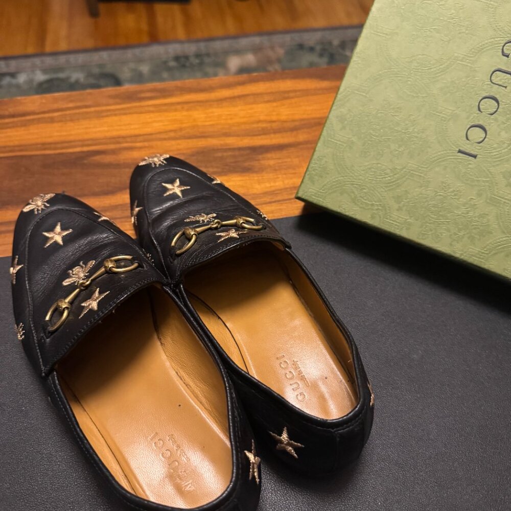 Gucci Jordaan Bee Leather Flats - Picture 2 of 3